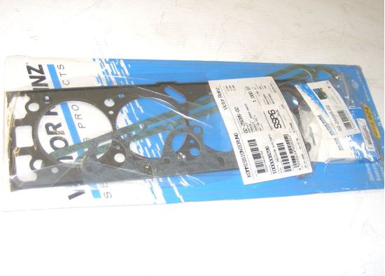 Picture of Porsche 924 head set, 047198012A SOLD