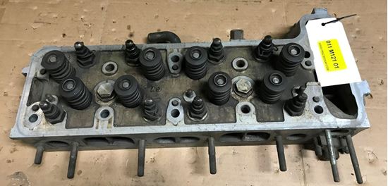 Picture of Mercedes 190/200 cylinder head 1210109920