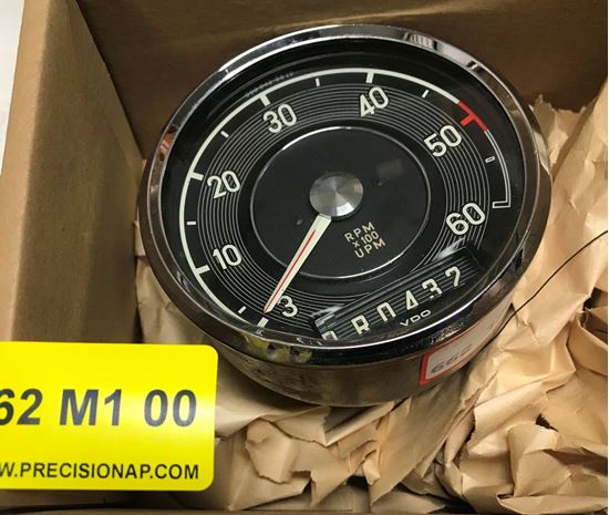 Picture of Mercedes 600 w100 RPM gauge 0005423816