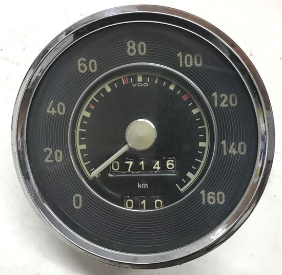 Picture of Mercedes 220seb speedometer 0035429206